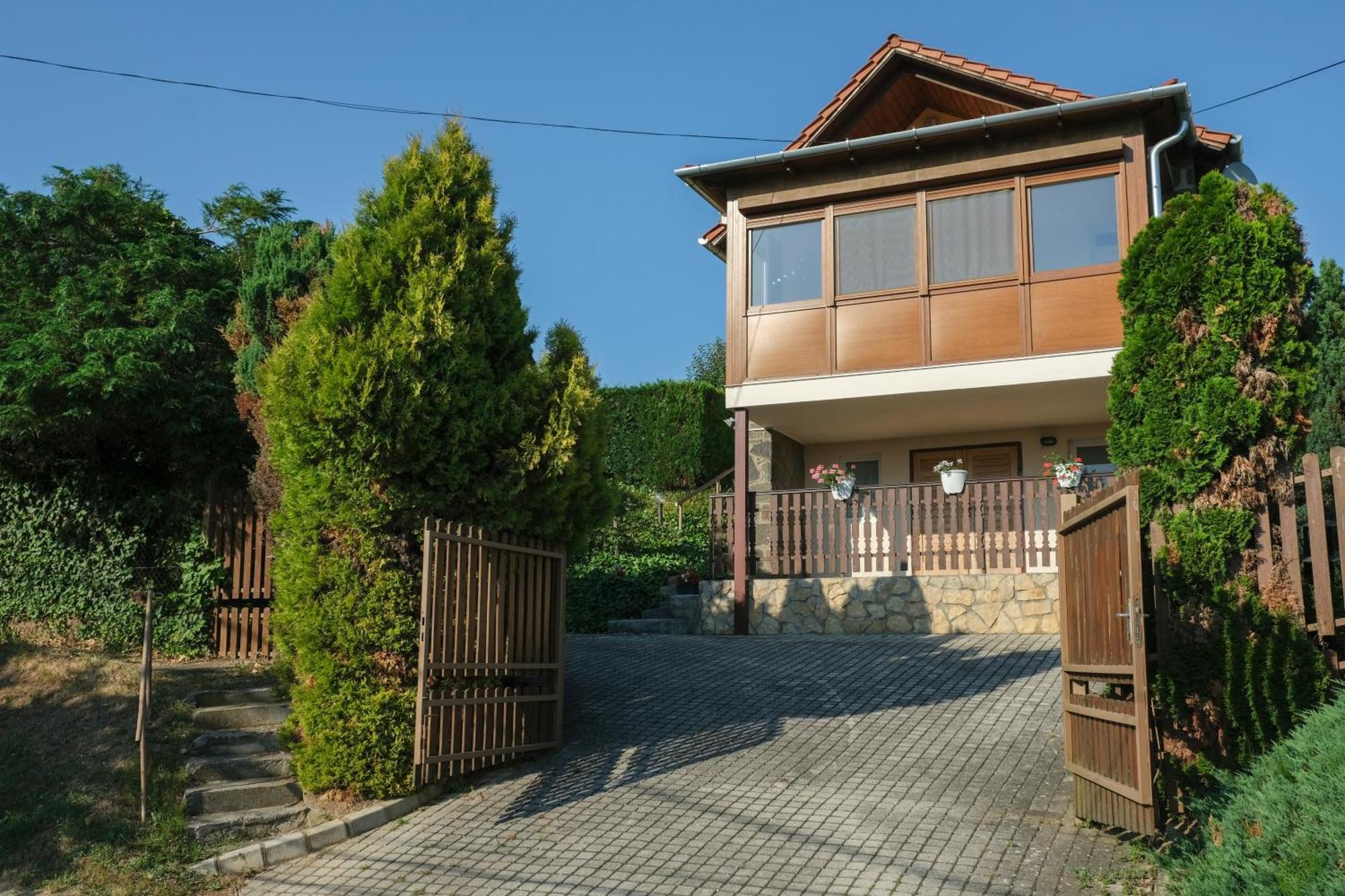 Panorama Apartmanhaz Sárvár Exterior foto