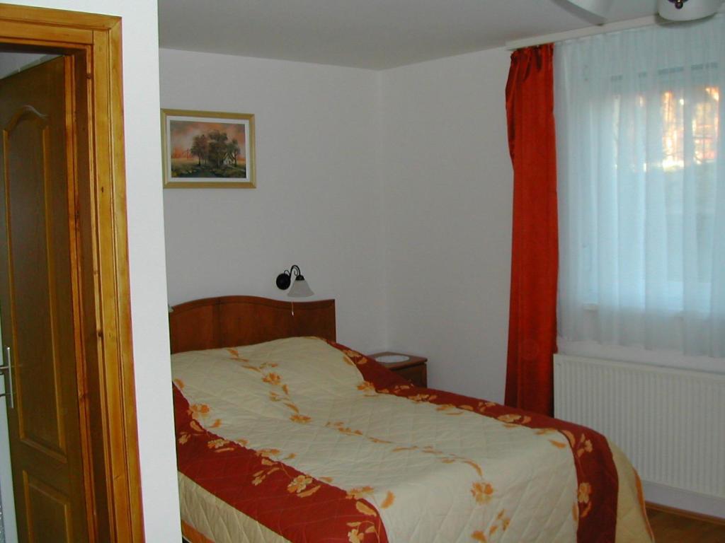 Panorama Apartmanhaz Sárvár Zimmer foto