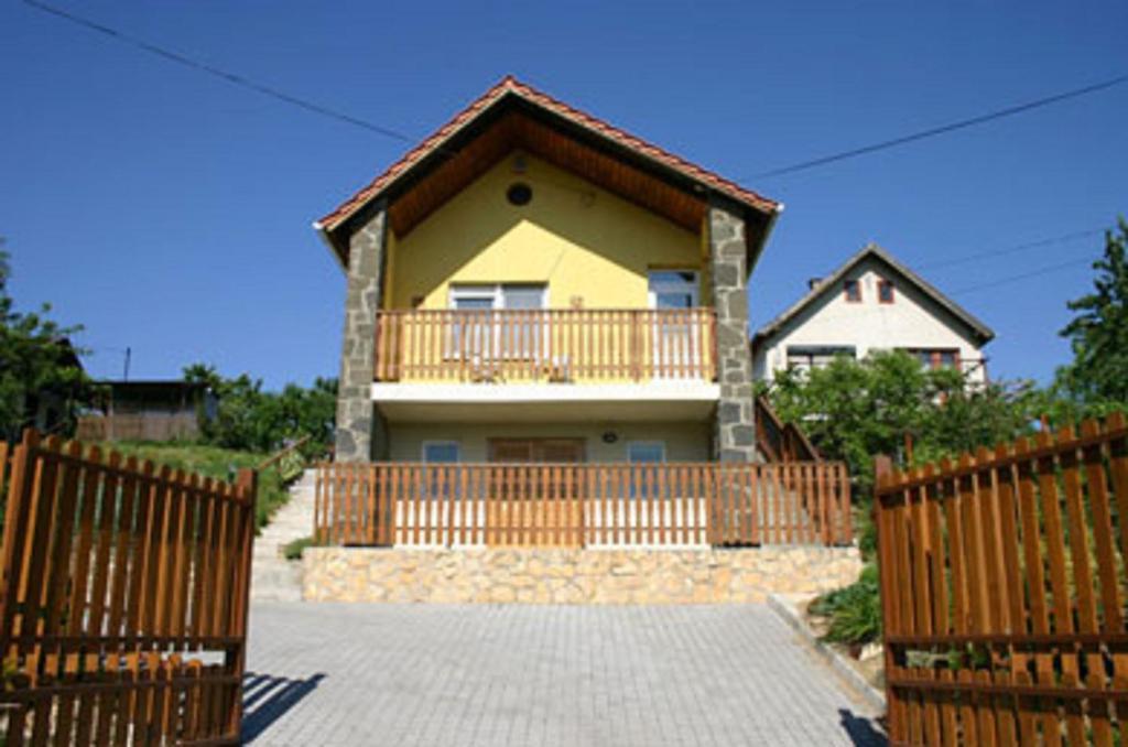 Panorama Apartmanhaz Sárvár Exterior foto
